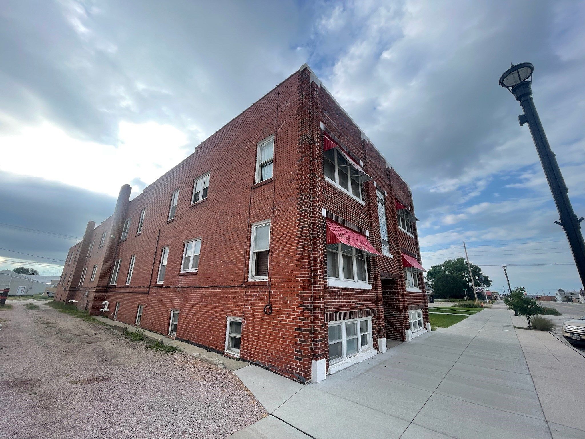 Main Street Apartments in Valentine