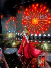 Miss USA spends holiday season in Gordon, Nebraska
